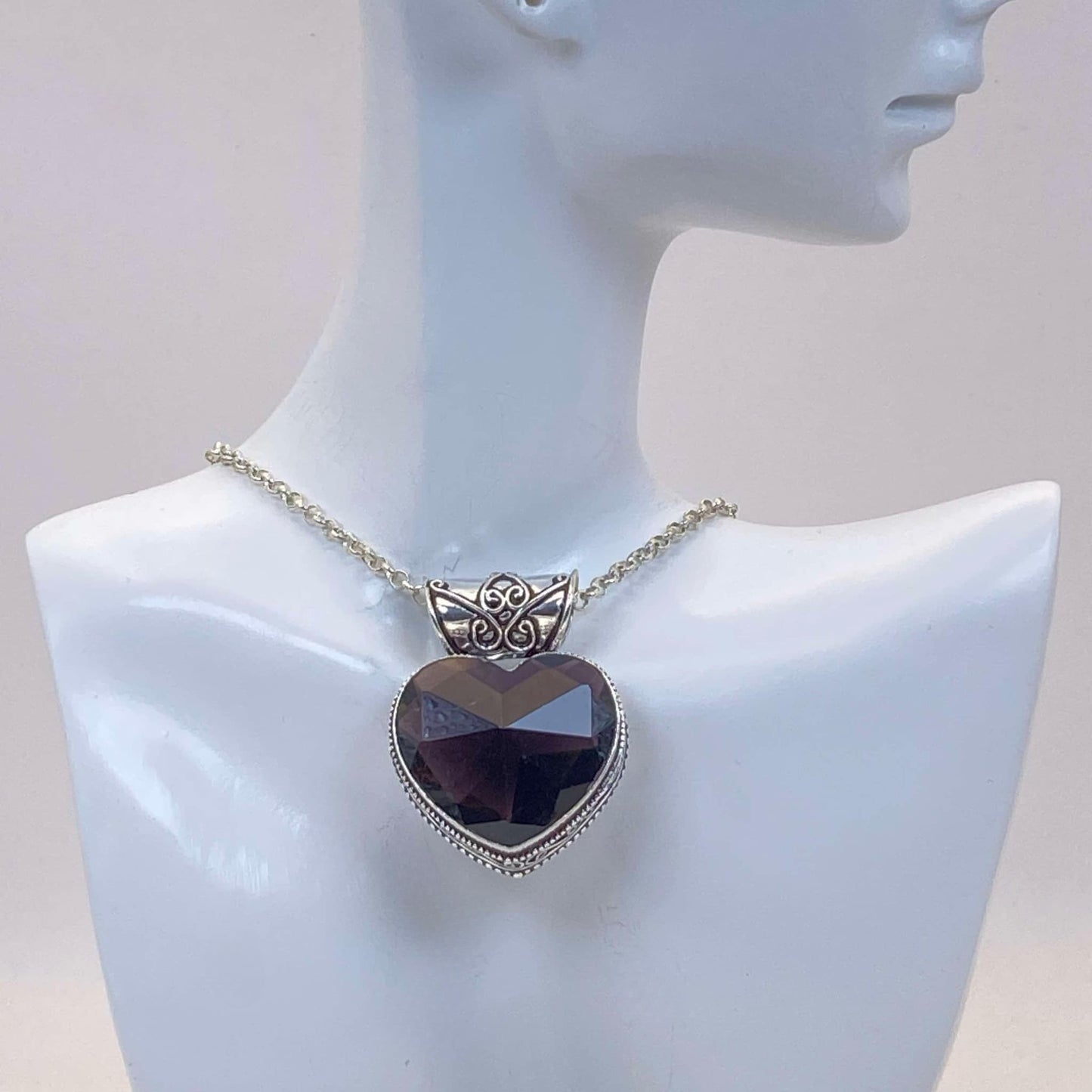 .925 Sterling Silver Amethyst Heart Pendant - Room 4